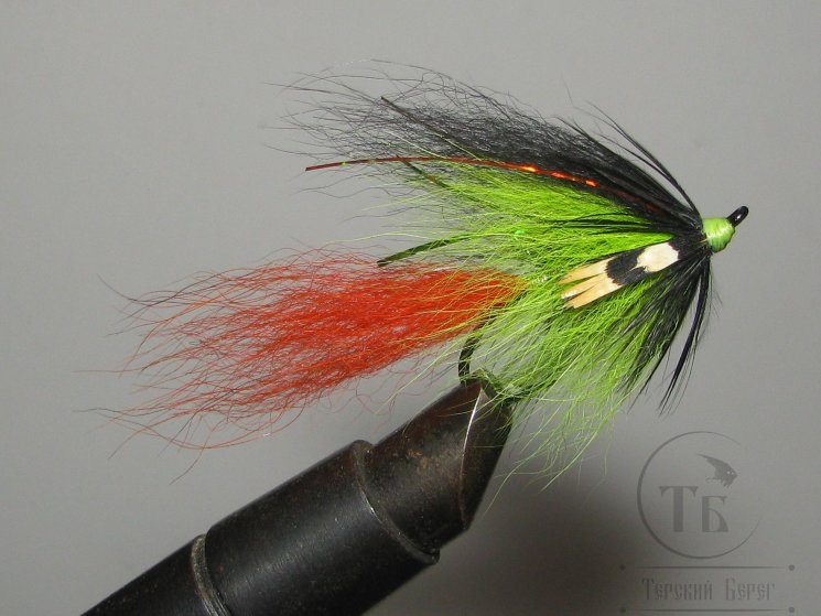 Муха лососевая на одинарном крючке ( 25 ) Green Orange FT  Kumho Salmon Black № 6