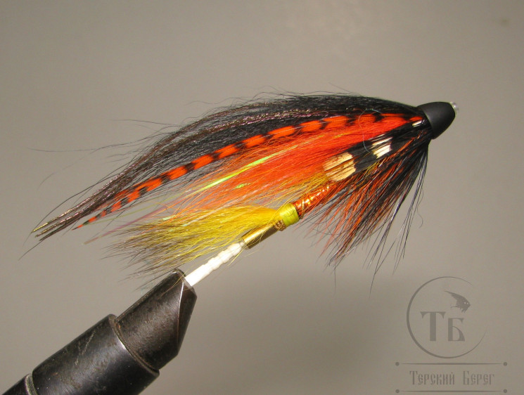 Муха лососёвая скандинавское крыло Robin Hood ( 61 ) Cone Black Williegunn Sc. ( медь трубка 1,5 дюйма)
