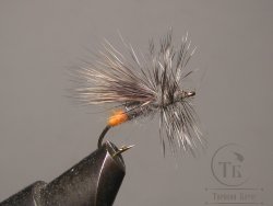 Муха сухая Stimulator  ( 1 ) Stim Caddis    Grizzly Grey Orange  крючок № 14  Kumho 