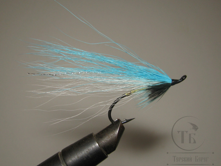 Муха лососевая на одинарном крючке ( 23 ) "Silver Doc Blue" Kumho Salmon Black № 2