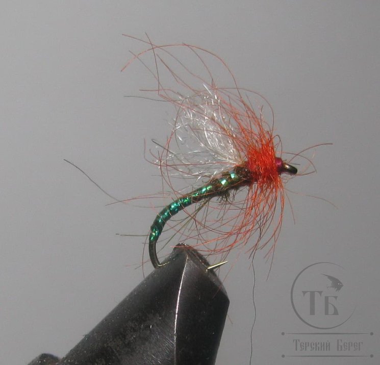 Муха Парашют / Parashute ( 2 ) Scarlet Peacock Poly Pro White  №14