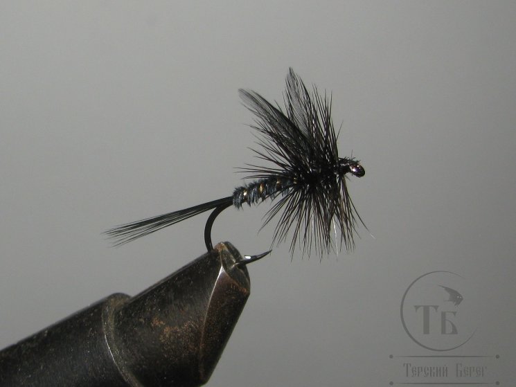 Муха сухая Dry fly Adams 06 " Adams Black Wing "крючок № 12 ( Kumho )