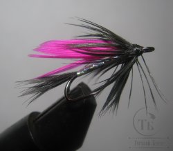 Муха на двойнике  (ДВХ № 114)   Wet Black  Fl. Hot Pink  кр. № 10