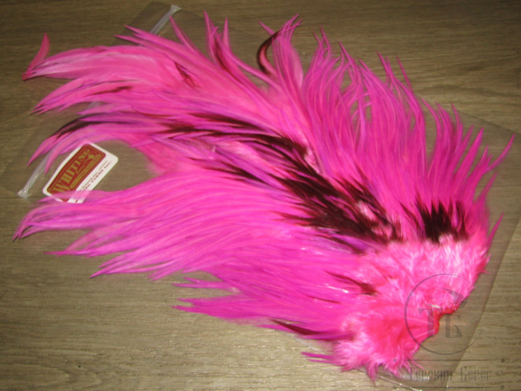 Седло петуха с широким пером Whiting Rooster Saddle 4BS Pink