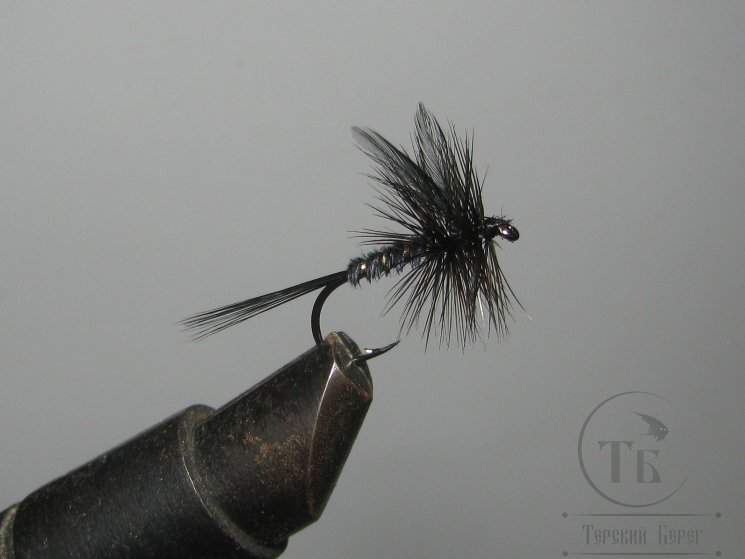 Муха сухая Dry fly Adams 08 " Adams Black Wing "крючок № 16 ( Kumho )