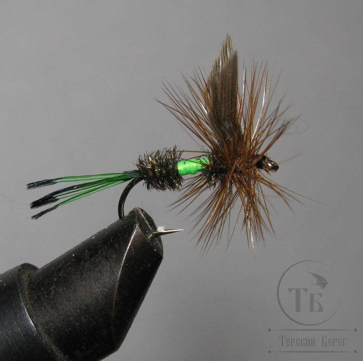 Муха сухая Dry fly Quill DFQ 05 "Royal Coachman Fl. Green Var. "крючок № 10 ( Kumho )