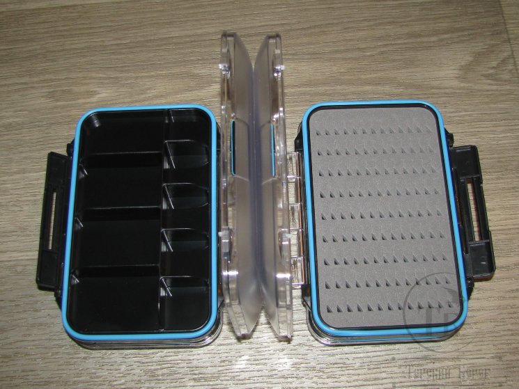 Коробочка для мух водонепроницаемая Tube Fly Box LG (пенка / 9 отделений) 150х100х45mm