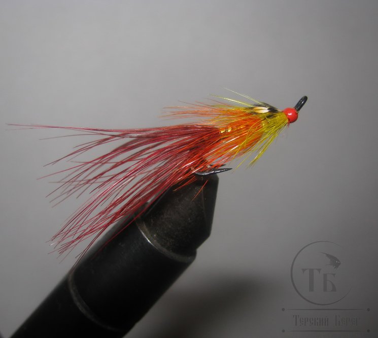 Муха лососёвая на двойнике Spey ( 15 ) Pheasant Gold  Kamasan №8 B280 black