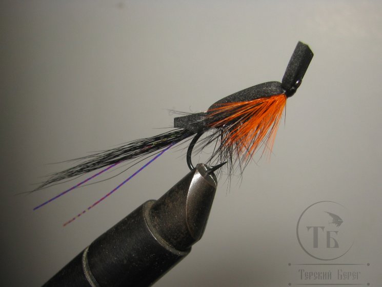 Муха лососёвая Skater Foam ( 8 ) Black Orange на одинарнике № 4
