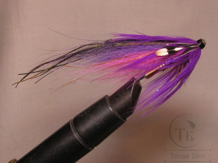 Муха лососёвая скандинавское крыло ( 11 ) Bright Lilac ( медь трубка 1,0 дюйм)