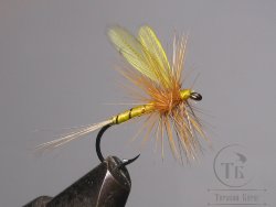 Муха сухая Dry fly Adams 31 " Adams Pale Yellow Wing "крючок № 10 ( Kumho )