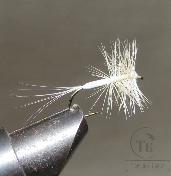 Муха сухая Dry fly ( 108 ) " Dry Fly White  " крючок № 12 ( Kumho )