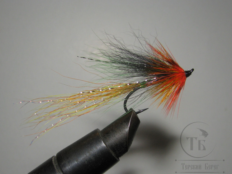 Муха лососевая на одинарном крючке ( 63 ) Cola Cascade Kumho Salmon Black № 10