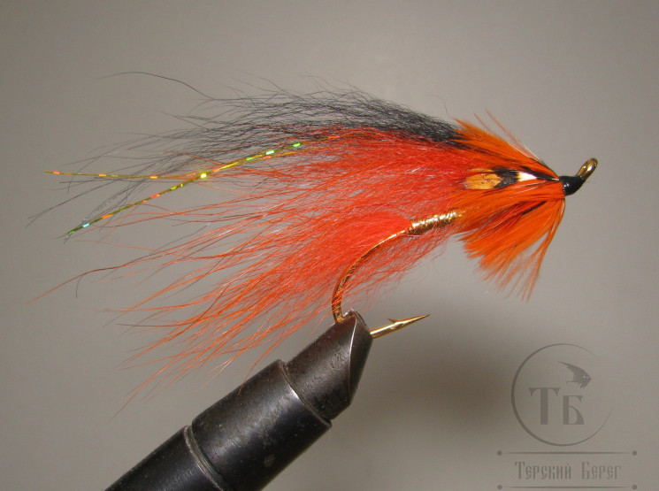 Муха лососевая на одинарном крючке ( 14 ) Orange Varzuga  Kumho Salmon Gold № 2/0