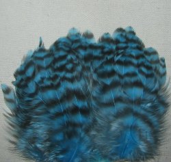 Перо петуха на коже лопаточное гризли голубой Scapulars feathers Grizzly Lt. Blue