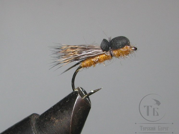 Муха Foam ( 30 ) Caddis Natur. Black кр. № 10