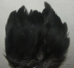 Перо петуха на коже лопаточное чёрное натур. Scapulars feathers Black Natur.