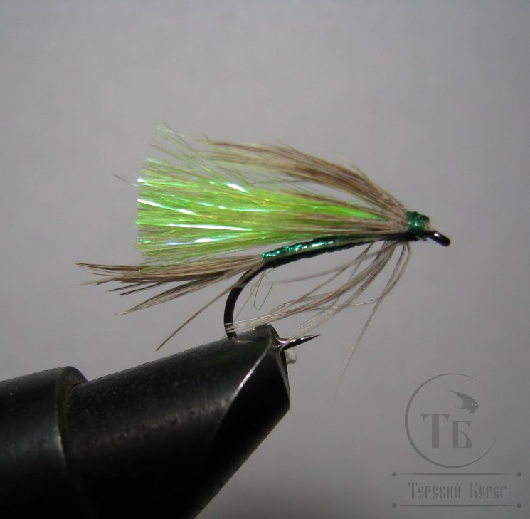 Муха (17) Wing Flash Chartreuse ( Kumho Wet № 10 )