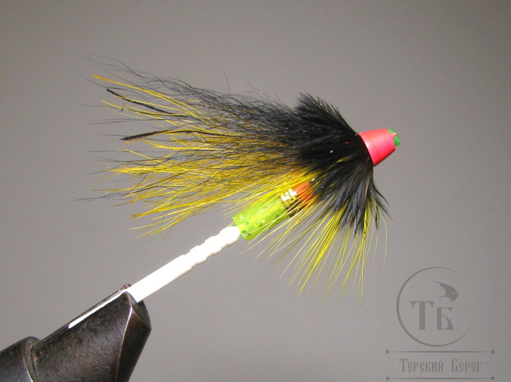 Муха лососёвая TP Cone Fly ( 14 ) Fl. Red Black / Yellow ( пластик 3/4 дюйма )