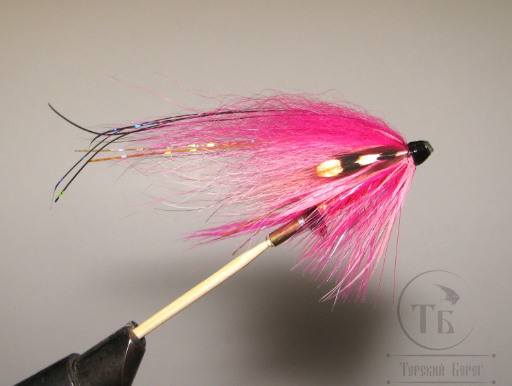 Муха лососёвая скандинавское крыло ( 30B ) Nubby Fl. Pink ( медь трубка 1 дюйм )